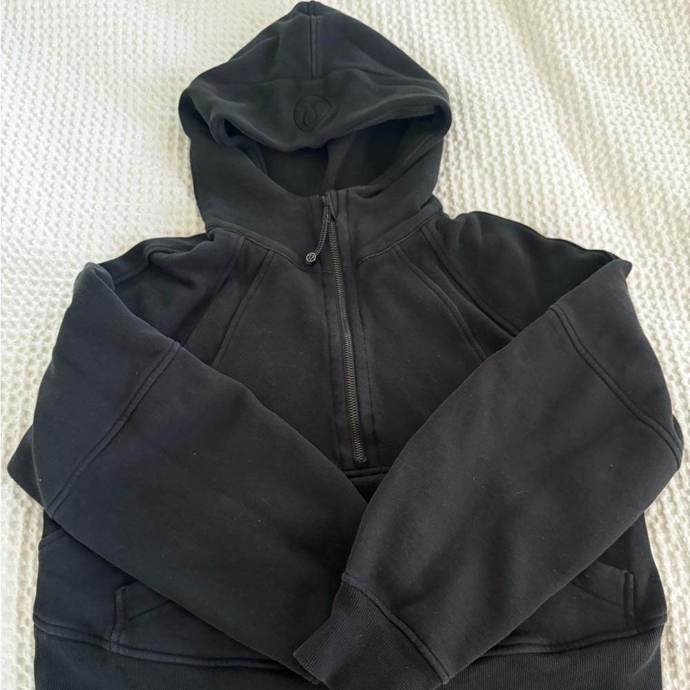 Lululemon scuba crop hoodie